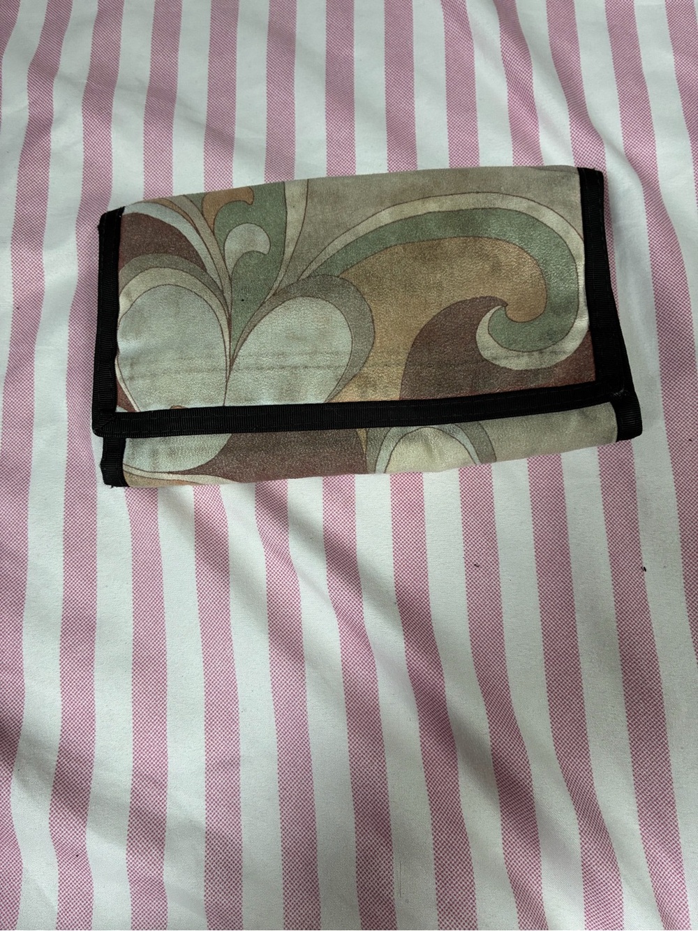 Fold-Over Swirl Print Cosmetic Clutch in Beige & Green